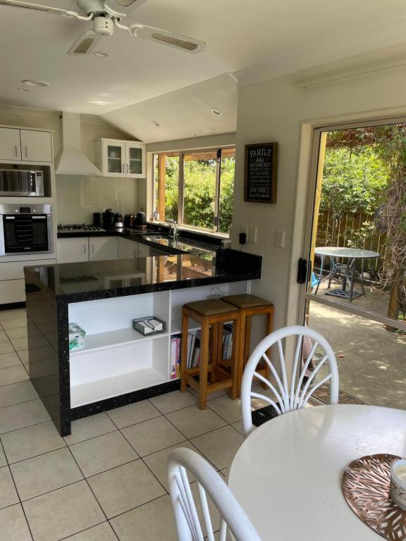 Spacious Home Paraparaumu Eksteriør bilde